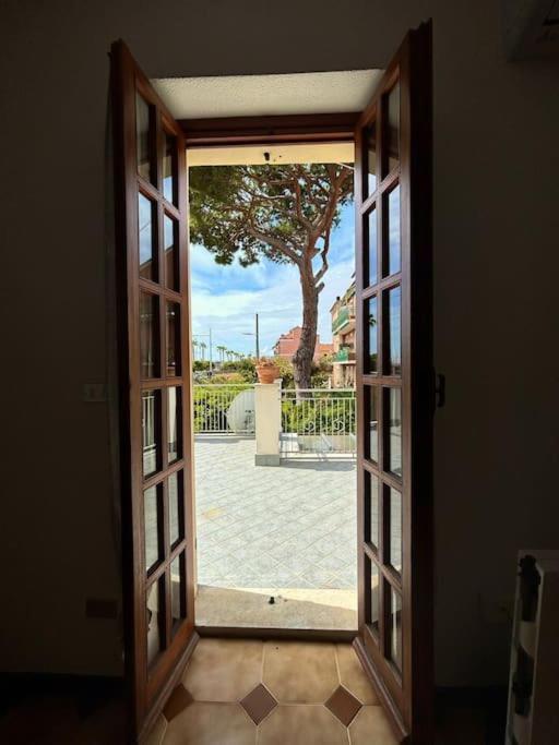 La Casa Di Carlotta Villa Loano Kültér fotó